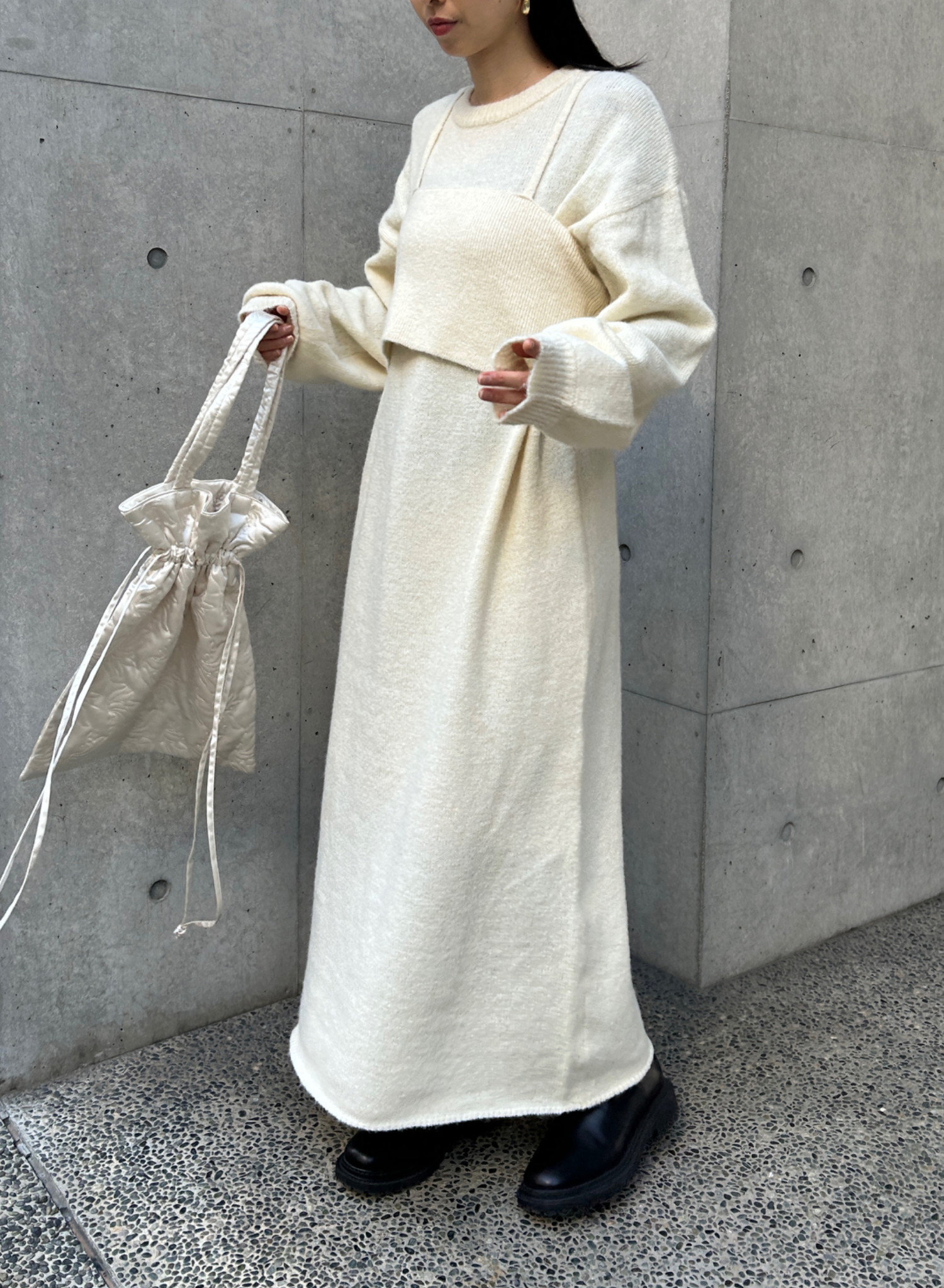 【新品未使用】NOEL REUSSIR レディース one piece 白S Noela（ノエラ）の「刺繍スクエアカラーワンピース（ワンピース
