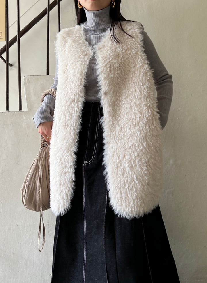 REVERSIBLE FUR VEST