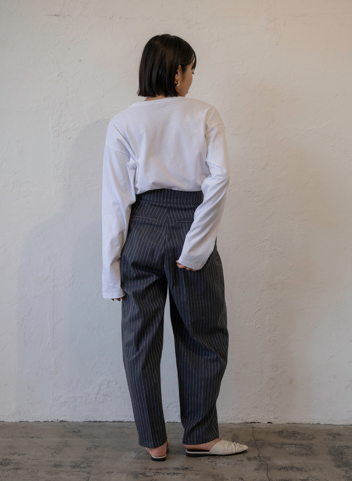 TUCK TAPE STRIPE PANTS